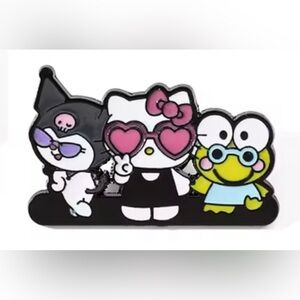$4 Cute Friends Enamel Pin~NEW~$4 WHEN BUNDLED WITH 3 OR MORE ITEMS